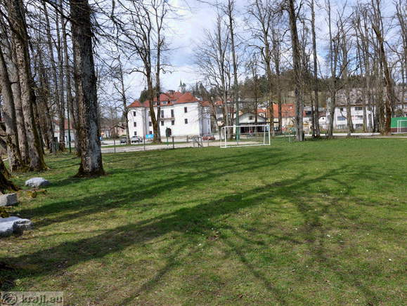 Logatec - Grajski park Vitez (Schloss Park)
