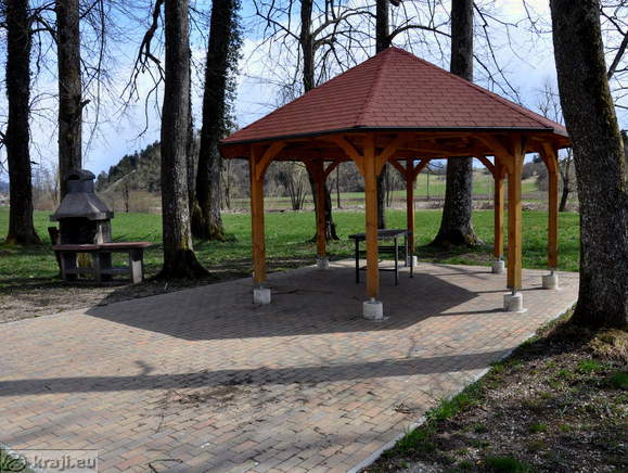Logatec - Grajski park Vitez (Schloss Park)