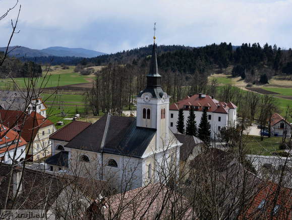 Logatec - Die Kirche der Rosenkranz Mutter Gottes