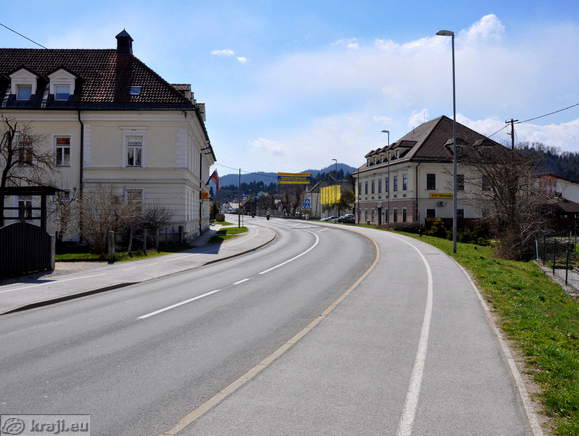 Elementary school by Trzaska cesta