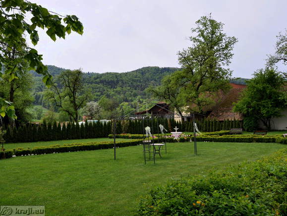 Pavilion dedicated to weddings on the Tustanj Castle
