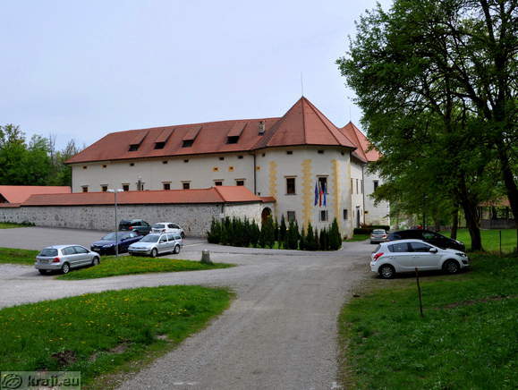 Grad Jablje z zgornje strani