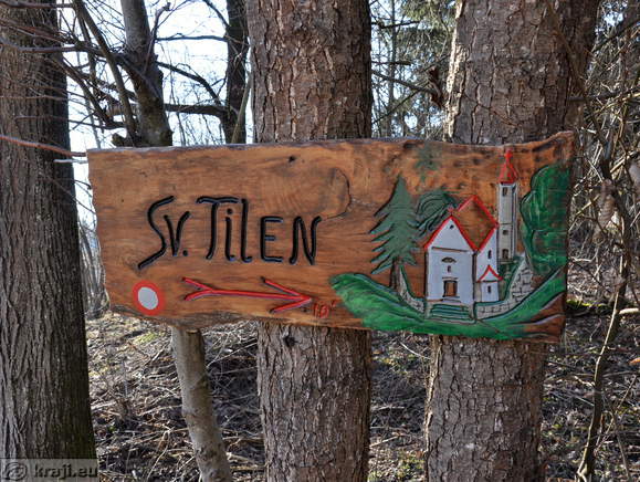 Direction sign - St. Tilen 10 minutes