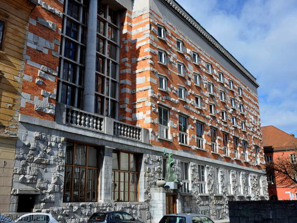 Narodna univerzitetna knjižnica - NUK