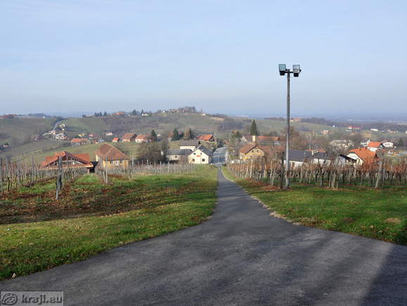 Kapelski vrh and Radenski vrh in the background