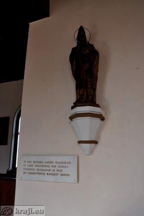 Statue