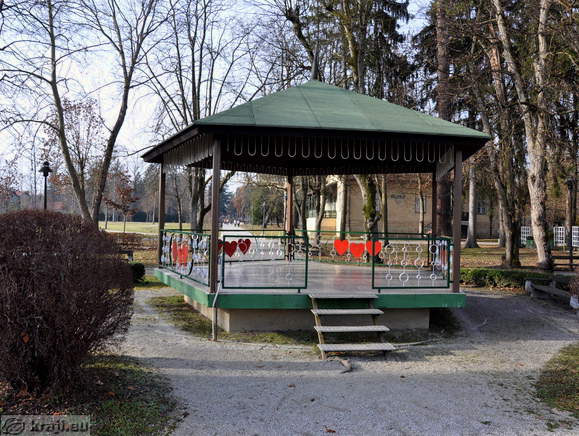 Pavilion Three hearts