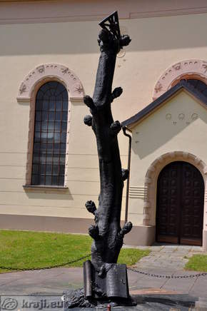 Spomenik Spametnost v Puconcih