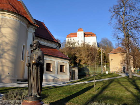 Kip sv. Štefana na Cerkvenem trgu v Lendavi