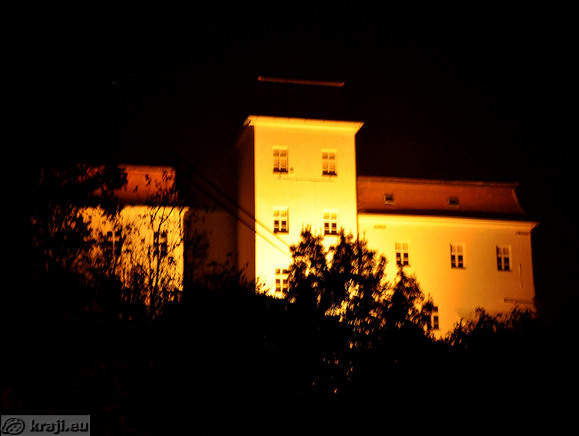Lendava Castle at night