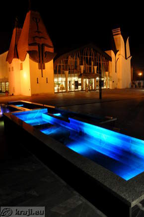 Small pools in the Gyorgy Zale Square