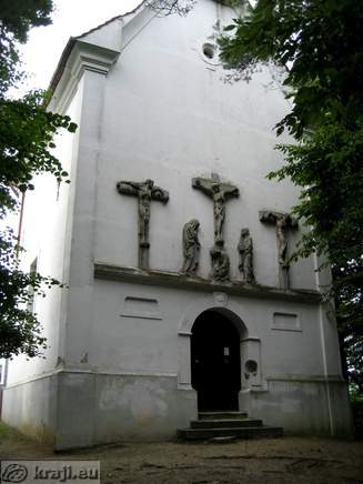 Cerkev sv. Barbare - Pročelje