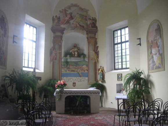 Cerkev sv. Barbare - Oltar