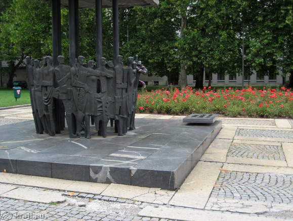 Lower part of memorial to Boris Kidric