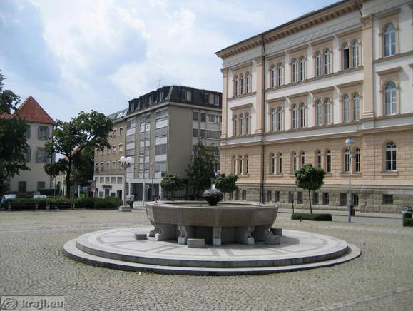 Fontana na Trgu generala Maistra