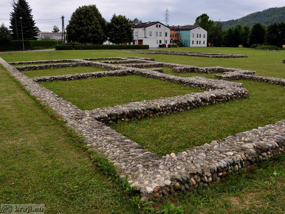 Maribor - Villa rustica und slawische Grab