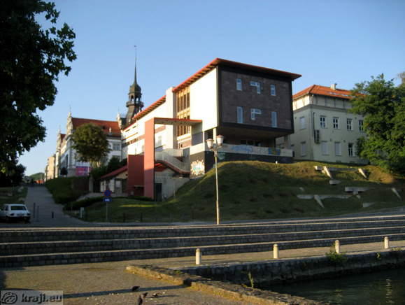 Footpath from Svetozarevska ulica to the Water Tower