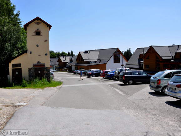 Parking area above apartments Bolfenk