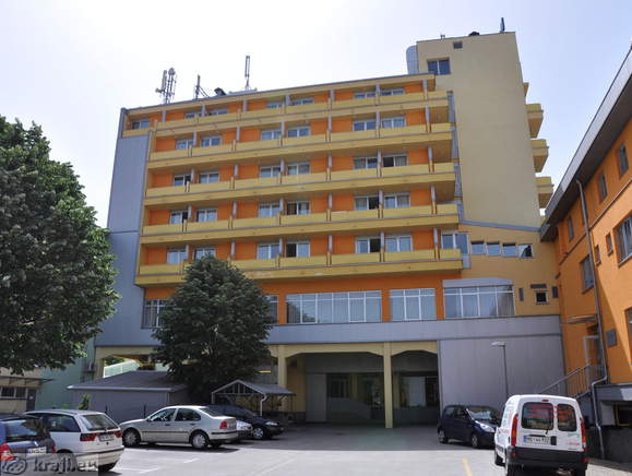Hotel Diana from the direction of the parking lot