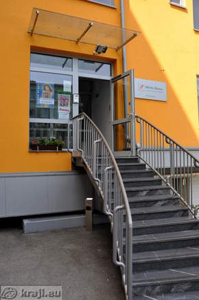 Entrance into Hotel Diana Wellness
