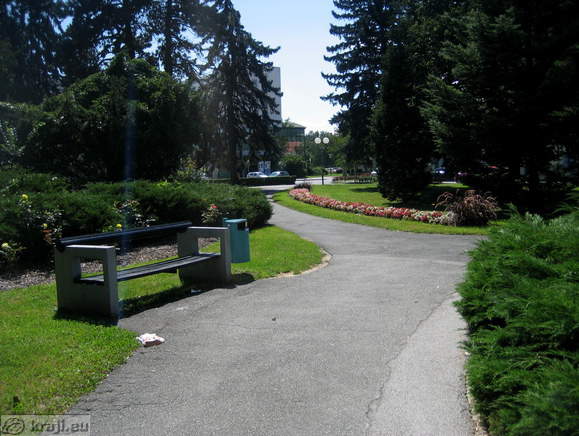 Majhen park na Trgu zmage