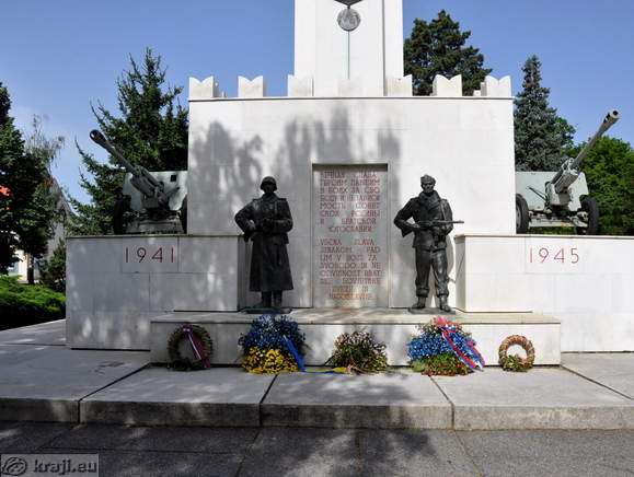 Spomenik zmage (kipar Boris Kalin)