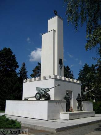 17 metrov visok Spomenik zmage