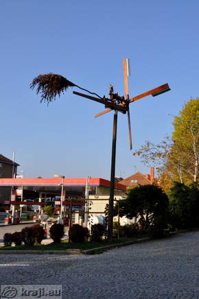 Rattle operated by the wind Rattle operated by the wind