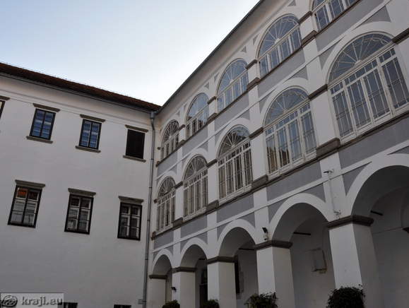 Ormoški grad <br> Arkadni hodniki Ormoški grad <br> Arkadni hodniki