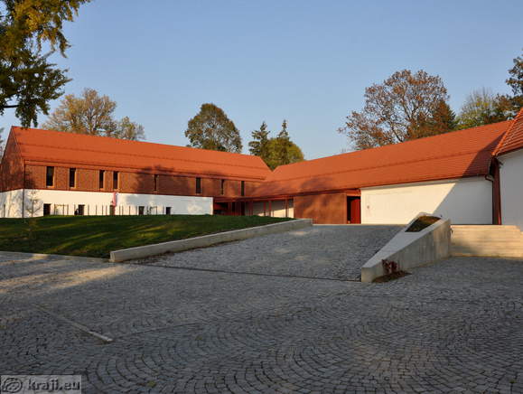 Ormoški grad <br> Glasbena šola in Pokrajinski muzej v Ormožu Ormoški grad <br> Glasbena šola in Pokrajinski muzej v Ormožu