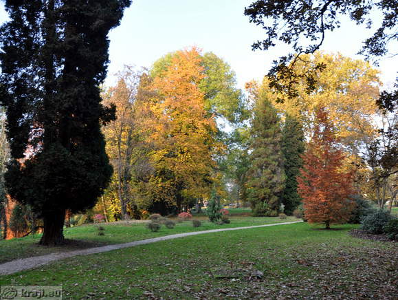 Ormoški park pri gradu <br> Park v Ormožu Ormoški park pri gradu <br> Park v Ormožu