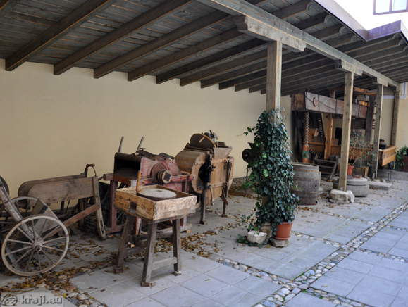 Grad Velika Nedelja <br> Stara orodja in pripomočki