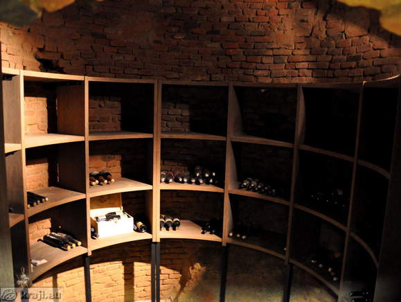 Hotel Mitra - Weinkeller Osterberger