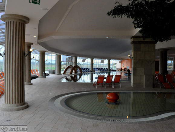 Grand Hotel Primus - Schwimmbecken Vespasianus