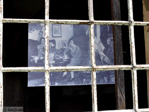 Nekoč v notranjosti gradu Nekoč v notranjosti gradu